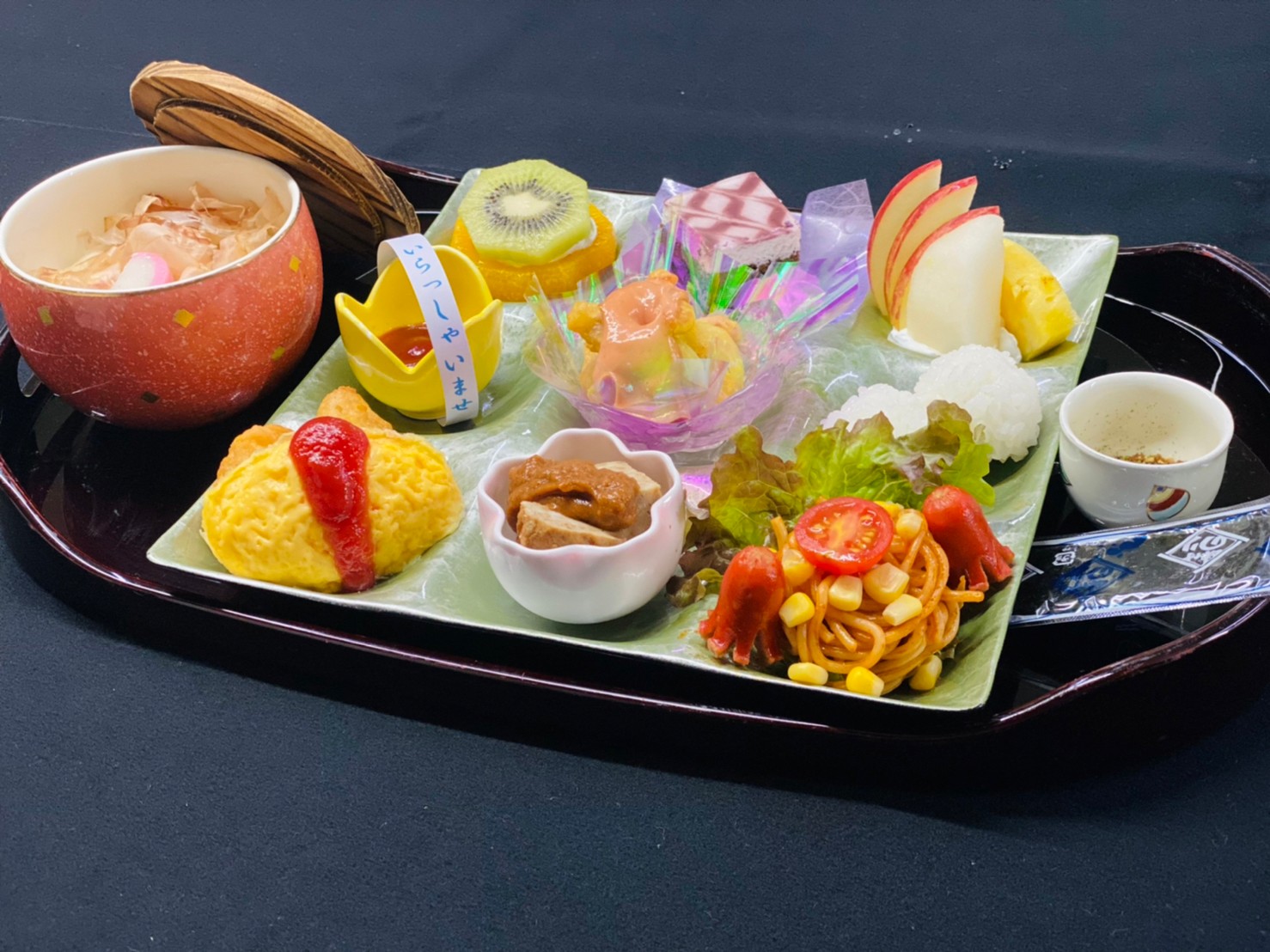湯の山温泉 旅館寿亭 見ているだけでワクワクする お子様ランチ ※幼児向け(2才~)