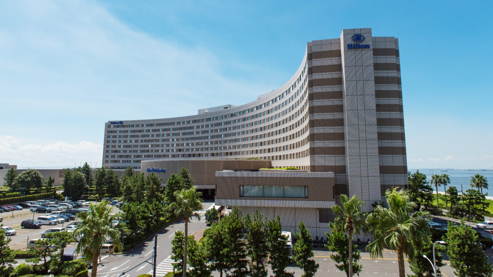 ヒルトン東京ベイ ホテル外観