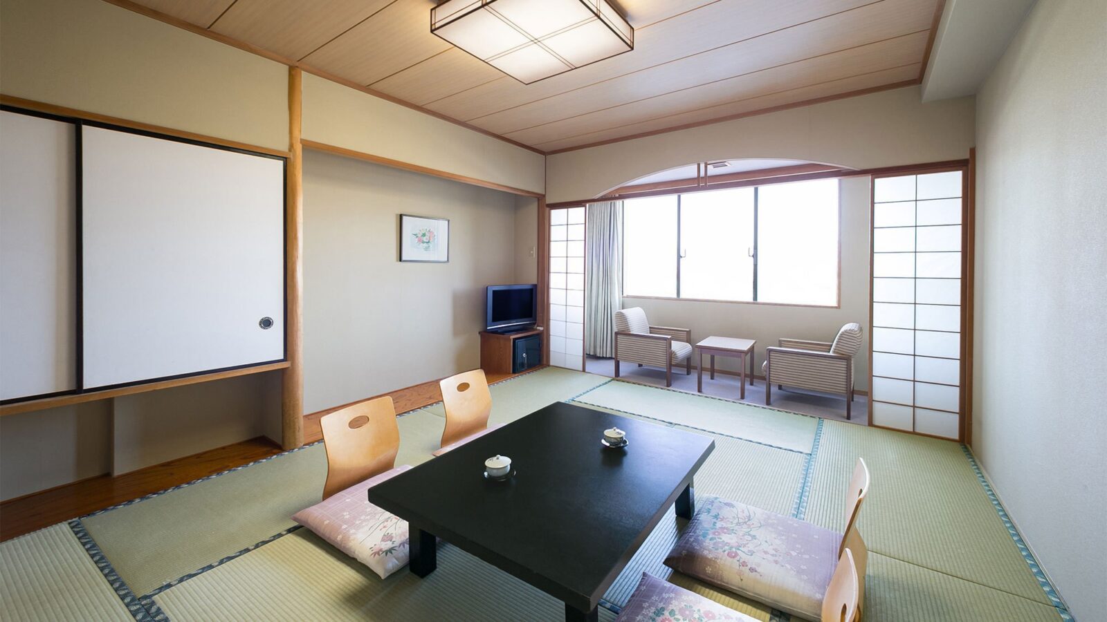 グランドメルキュール伊勢志摩 和室 畳のお部屋 4組の布団 子連れ