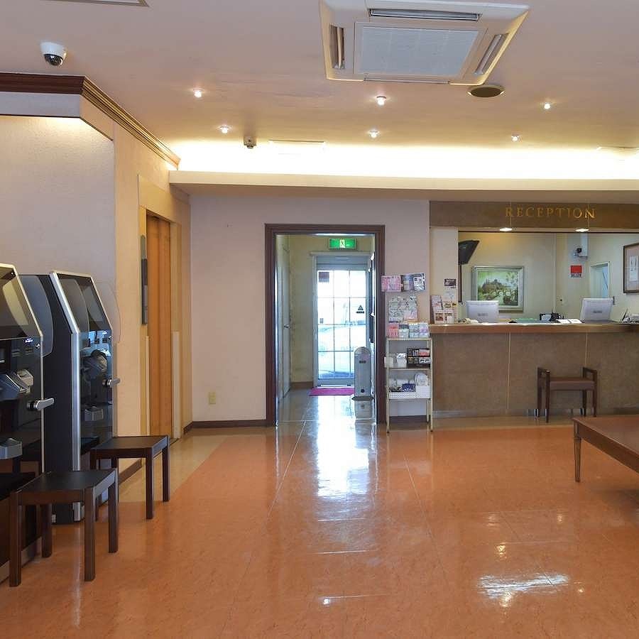 パレス名古屋 フロントとロビー